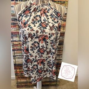 First Love Floral Top, size medium.